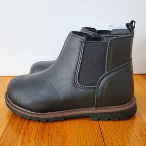 OshKosh Toddler Boots size 9